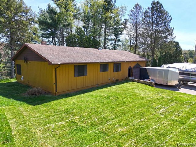 11575 Us Highway 31, Berrien Springs, MI 49103