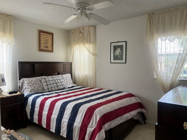 9420 Sunrise Lakes Boulevard 212, Sunrise, FL 33322