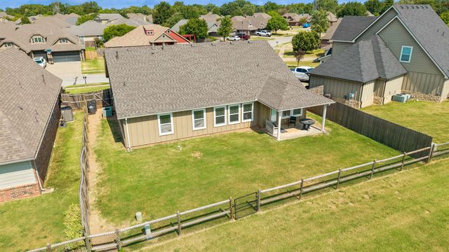 13745 S 89th East Avenue, Bixby, OK 74008
