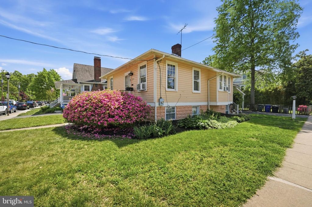 524 N KENMORE ST, Arlington, VA 22201