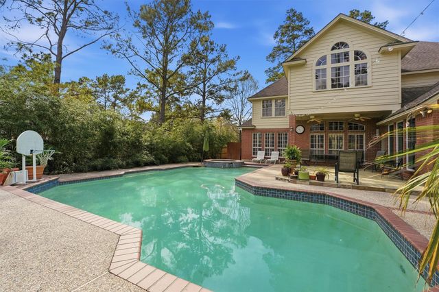 1802 Lofty Maple Trail, Kingwood, TX 77345