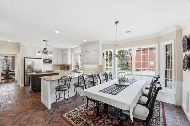 1802 Lofty Maple Trail, Kingwood, TX 77345