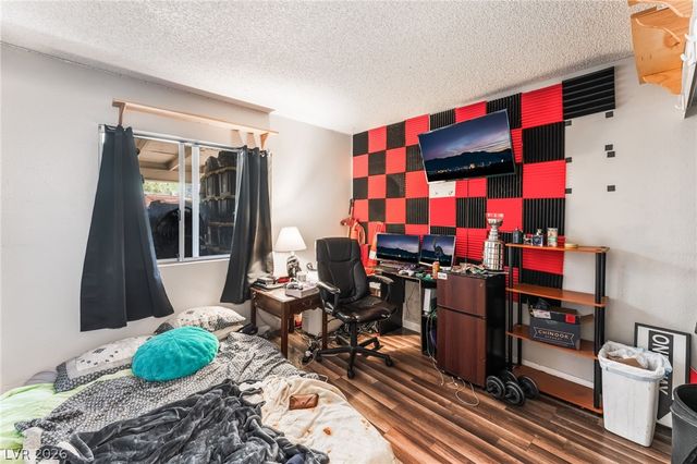 3912 Arrowood Drive, Las Vegas, NV 89147