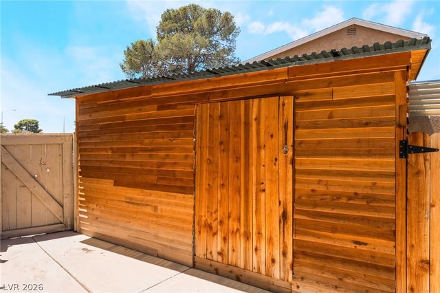 3912 Arrowood Drive, Las Vegas, NV 89147