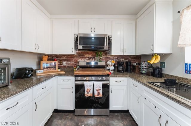 3912 Arrowood Drive, Las Vegas, NV 89147