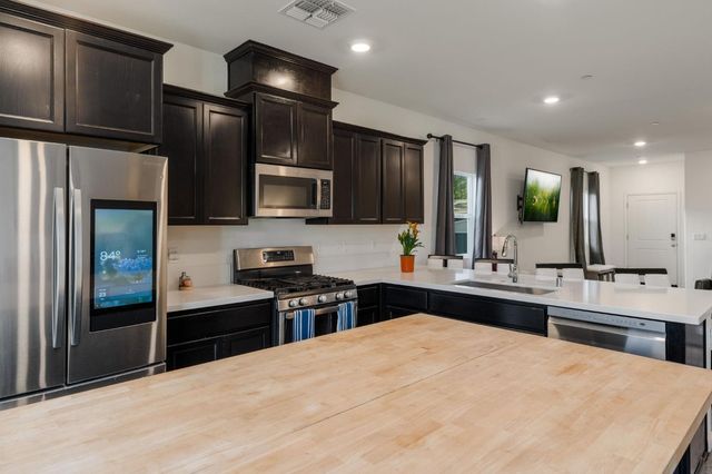 3206 Kola St, Live Oak, CA 95953