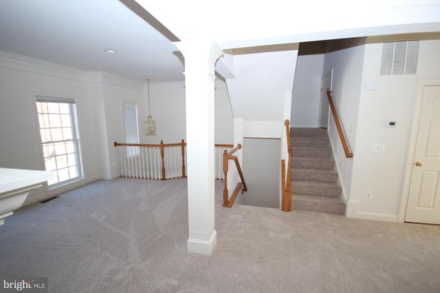 8025 SAMUEL WALLIS ST, Lorton, VA 22079