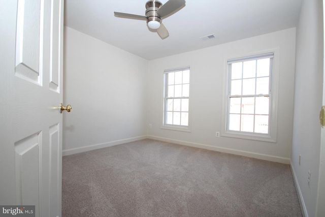 8025 SAMUEL WALLIS ST, Lorton, VA 22079