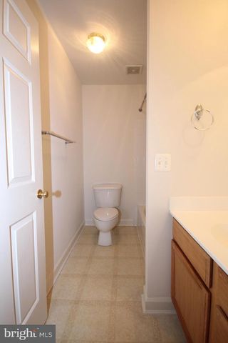 8025 SAMUEL WALLIS ST, Lorton, VA 22079