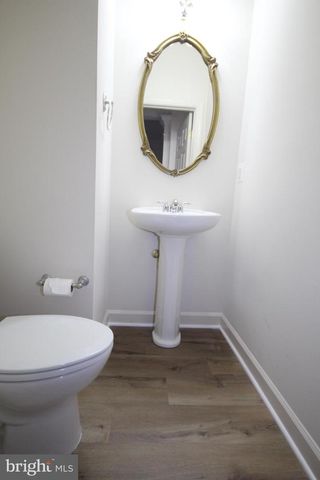 8025 SAMUEL WALLIS ST, Lorton, VA 22079