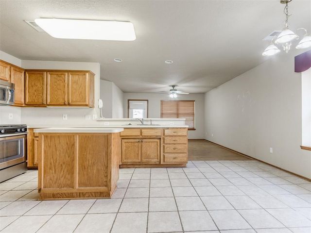 10833 Ohara Lane, Midwest City, OK 73130