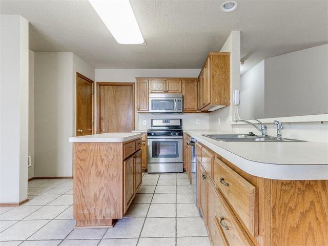 10833 Ohara Lane, Midwest City, OK 73130