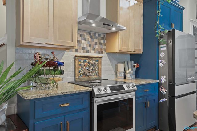 1008 Laurinda Lane, Guntersville, AL 35976