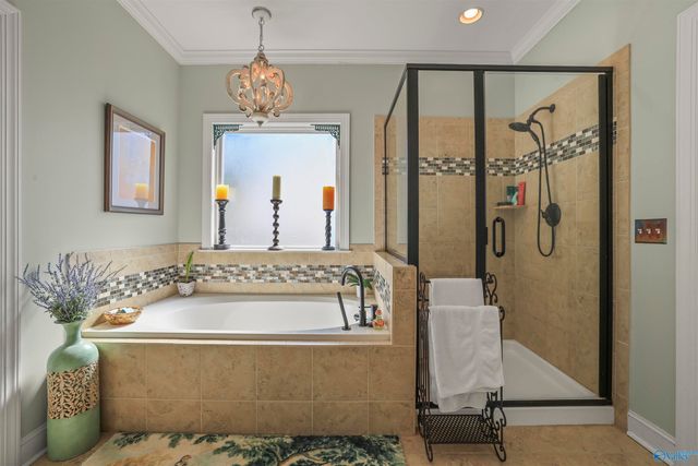 1008 Laurinda Lane, Guntersville, AL 35976