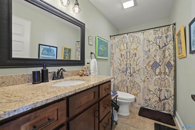 1008 Laurinda Lane, Guntersville, AL 35976