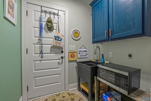 1008 Laurinda Lane, Guntersville, AL 35976