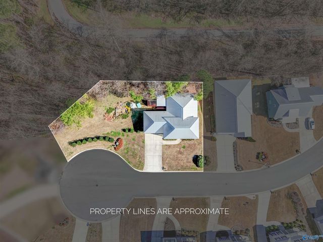 1008 Laurinda Lane, Guntersville, AL 35976