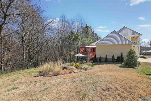 1008 Laurinda Lane, Guntersville, AL 35976
