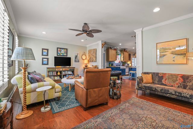 1008 Laurinda Lane, Guntersville, AL 35976