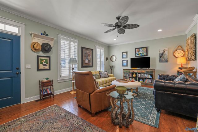 1008 Laurinda Lane, Guntersville, AL 35976