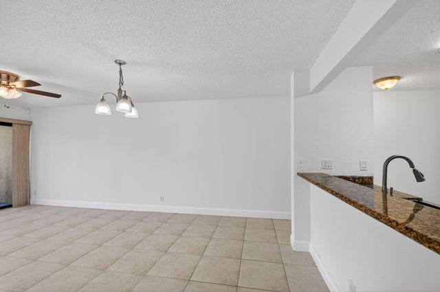 1681 Balfour Point Drive F, West Palm Beach, FL 33411