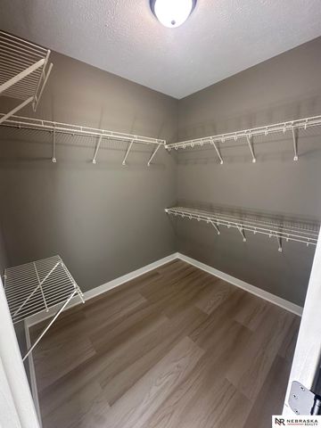 15305 Saratoga Street, Omaha, NE 68116