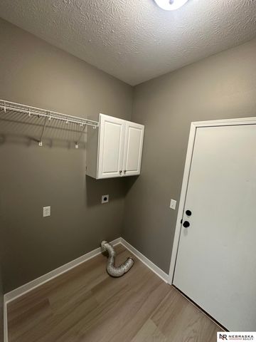 15305 Saratoga Street, Omaha, NE 68116