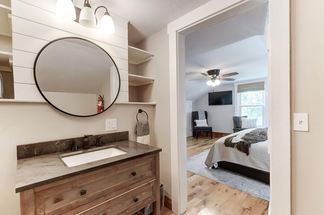 5924 N Jefferson Street, Burlington, KY 41005