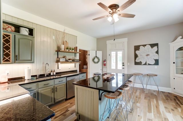 5924 N Jefferson Street, Burlington, KY 41005