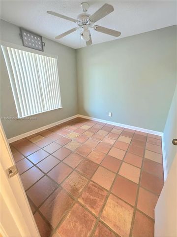 621 NW 205th Ave, Pembroke Pines, FL 33029