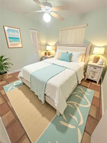 621 NW 205th Ave, Pembroke Pines, FL 33029