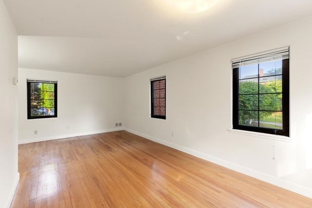 14 Grant Ave 14, Watertown, MA 02472