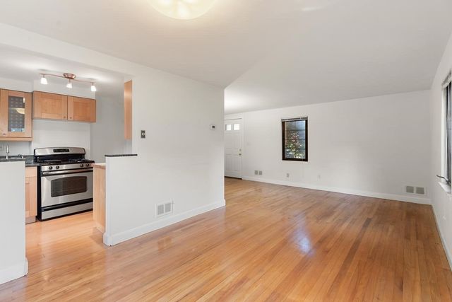 14 Grant Ave 14, Watertown, MA 02472