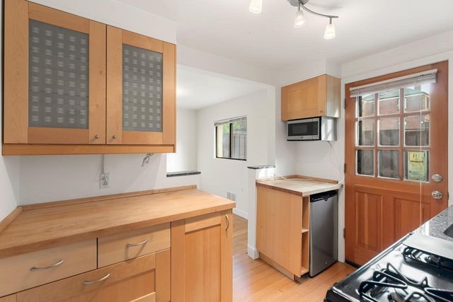 14 Grant Ave 14, Watertown, MA 02472