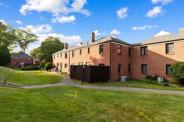 14 Grant Ave 14, Watertown, MA 02472