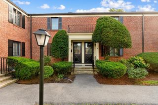 14 Grant Ave 14, Watertown, MA 02472