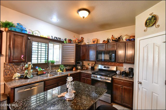 12045 COPPER HEAD Lane, El Paso, TX 79934