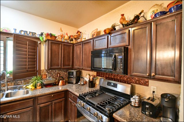 12045 COPPER HEAD Lane, El Paso, TX 79934