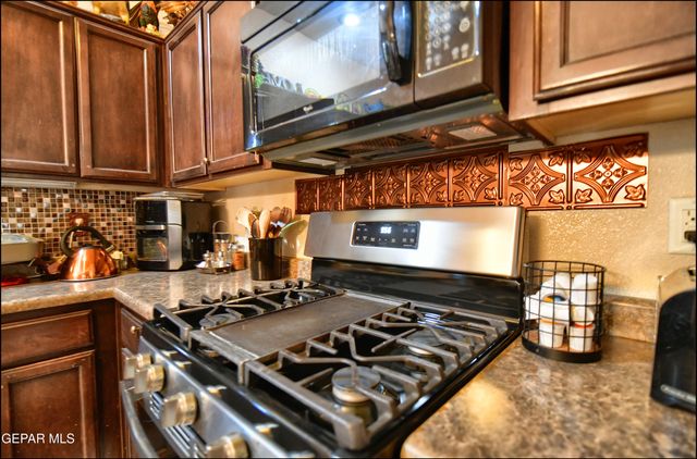 12045 COPPER HEAD Lane, El Paso, TX 79934