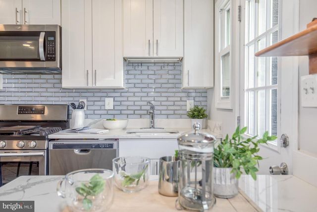 4003 AMES ST NE, Washington, DC 20019