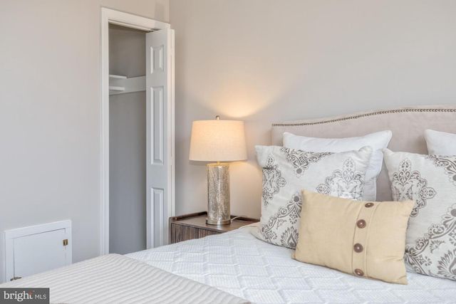 4003 AMES ST NE, Washington, DC 20019