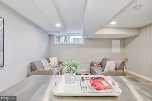 4003 AMES ST NE, Washington, DC 20019