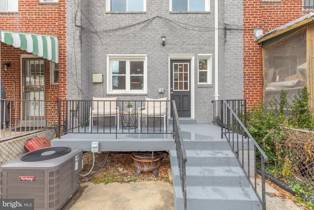 4003 AMES ST NE, Washington, DC 20019