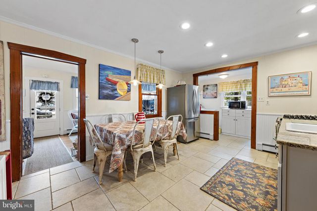 276 N 11TH ST, Surf City, NJ 08008