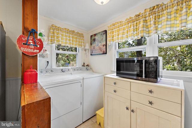 276 N 11TH ST, Surf City, NJ 08008