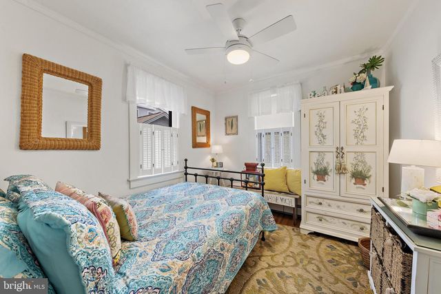 276 N 11TH ST, Surf City, NJ 08008