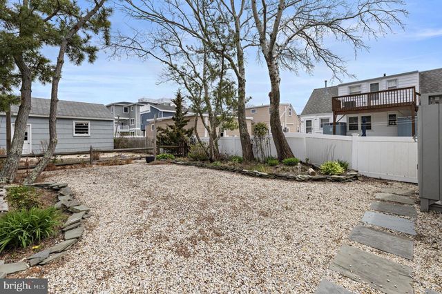 276 N 11TH ST, Surf City, NJ 08008