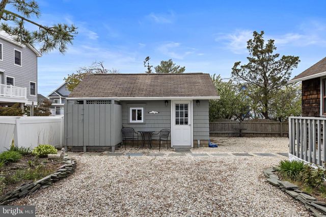 276 N 11TH ST, Surf City, NJ 08008