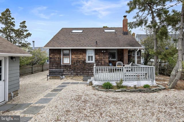 276 N 11TH ST, Surf City, NJ 08008