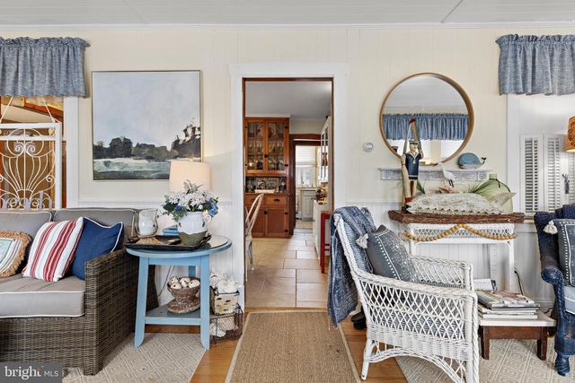 276 N 11TH ST, Surf City, NJ 08008